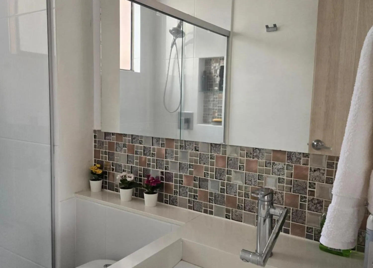 Luxory Apt Provenza 메딜린