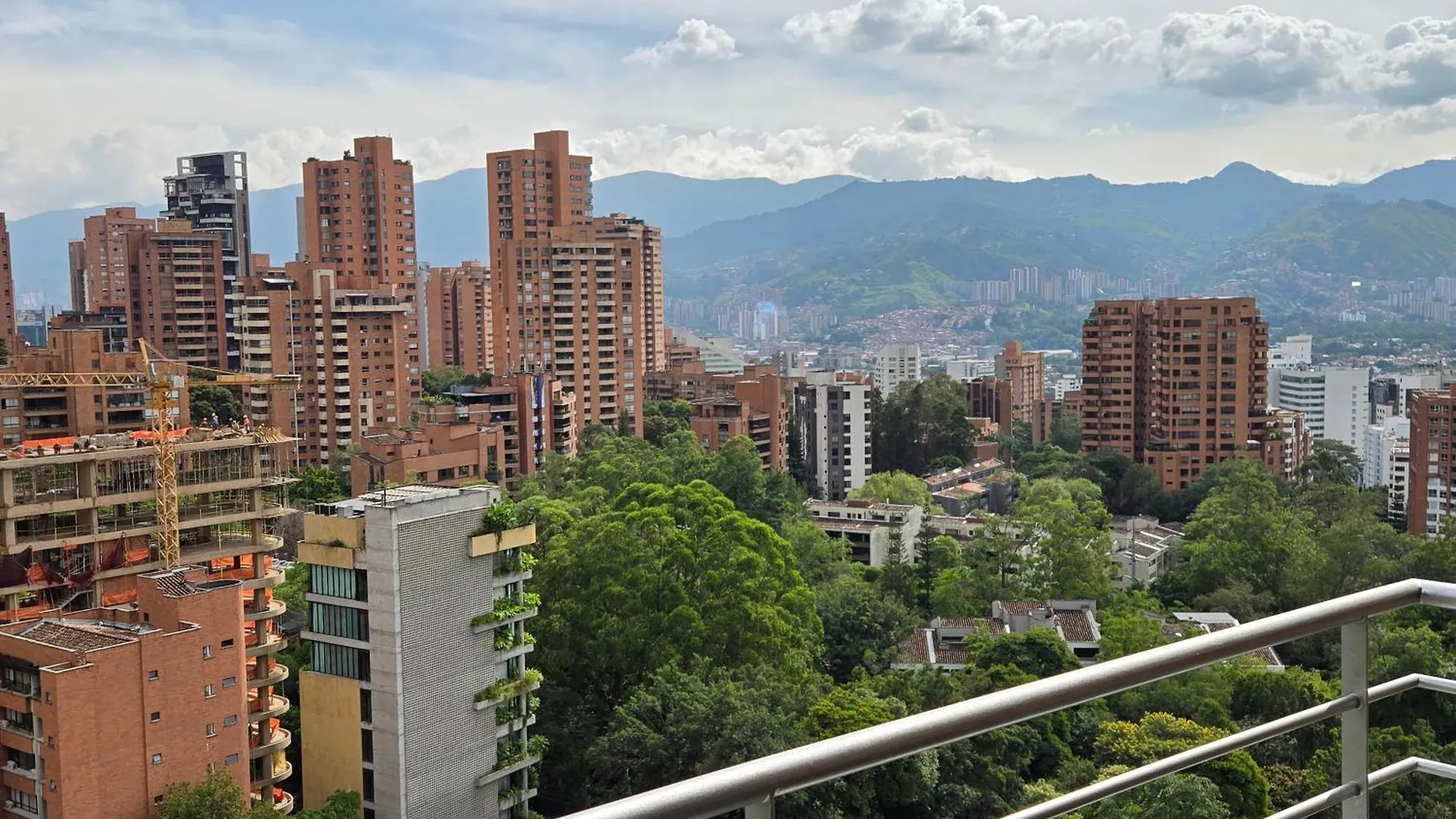Luxory Apt Provenza 메딜린 0*,  콜롬비아